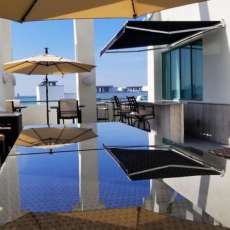 Casablanca West Tower Hotel North Bay Village Exterior photo